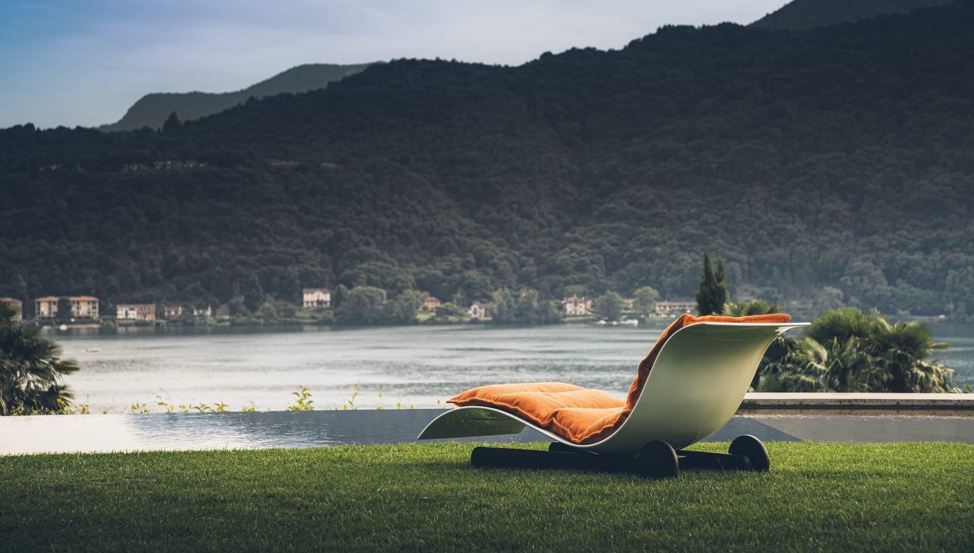 Luxusní venkovní nábytek - relaxační prostor
