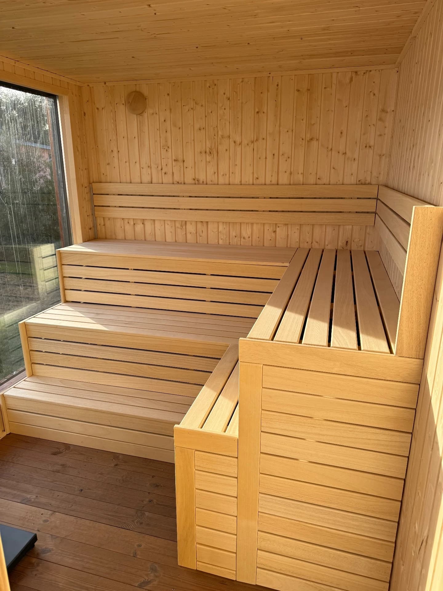Samostatná sauna 3×2,5 m - detail 1