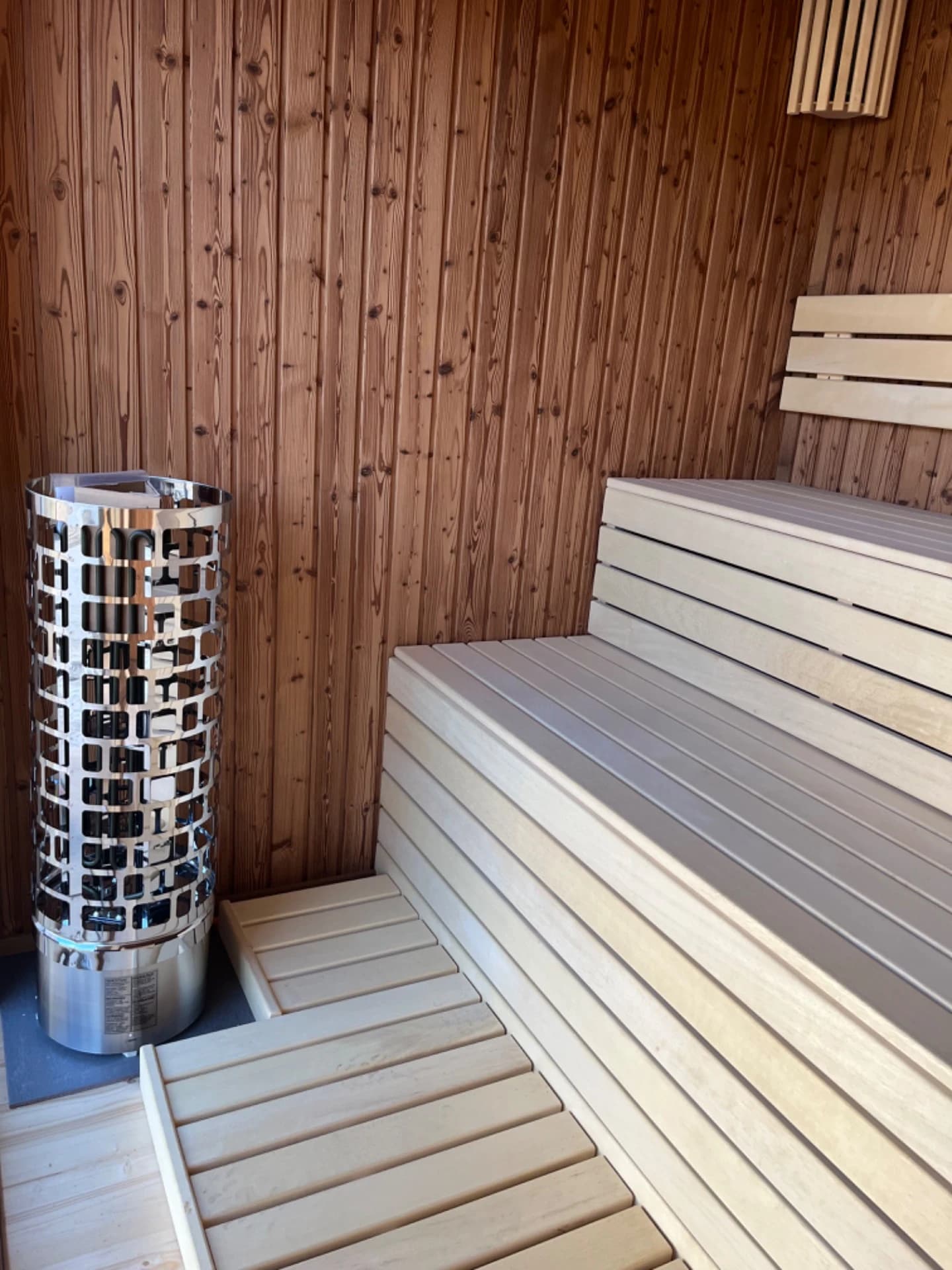 Samostatná sauna 3×2,5 m - detail 2